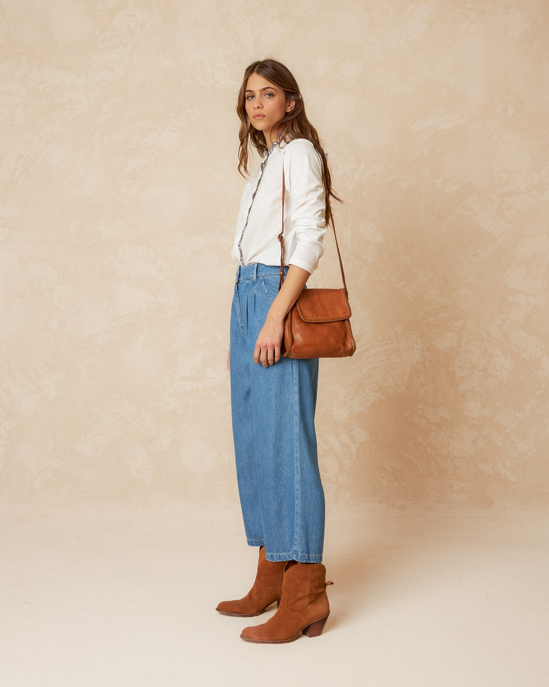 Indi&Cold Combined Shirt with Contrast Details- white