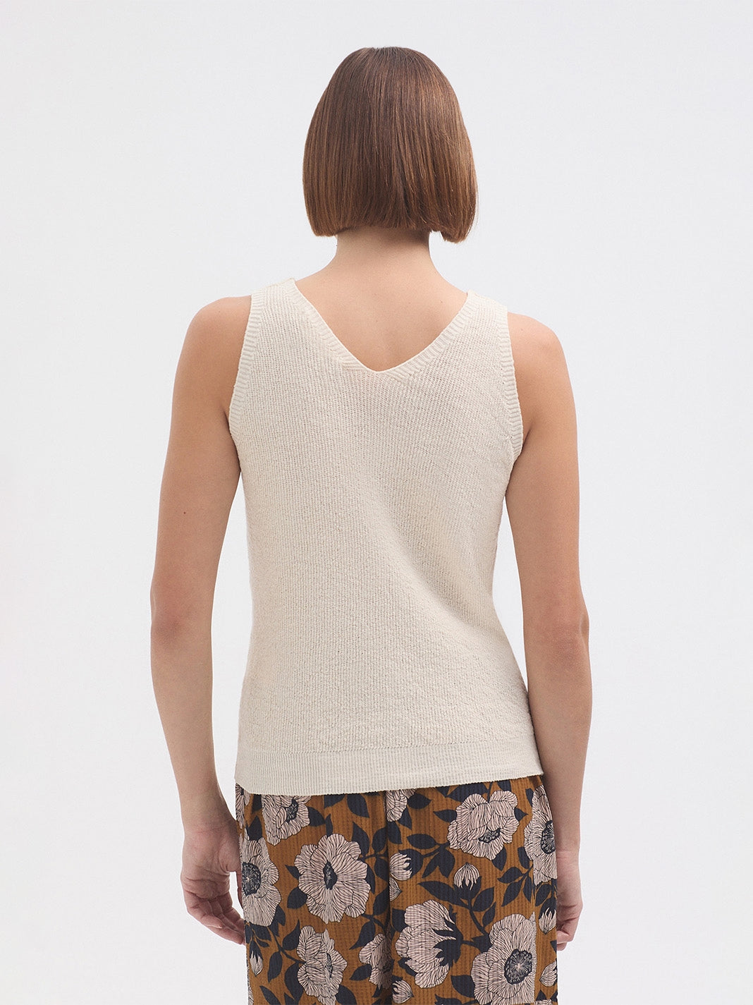 V Neck Vest - Ecru