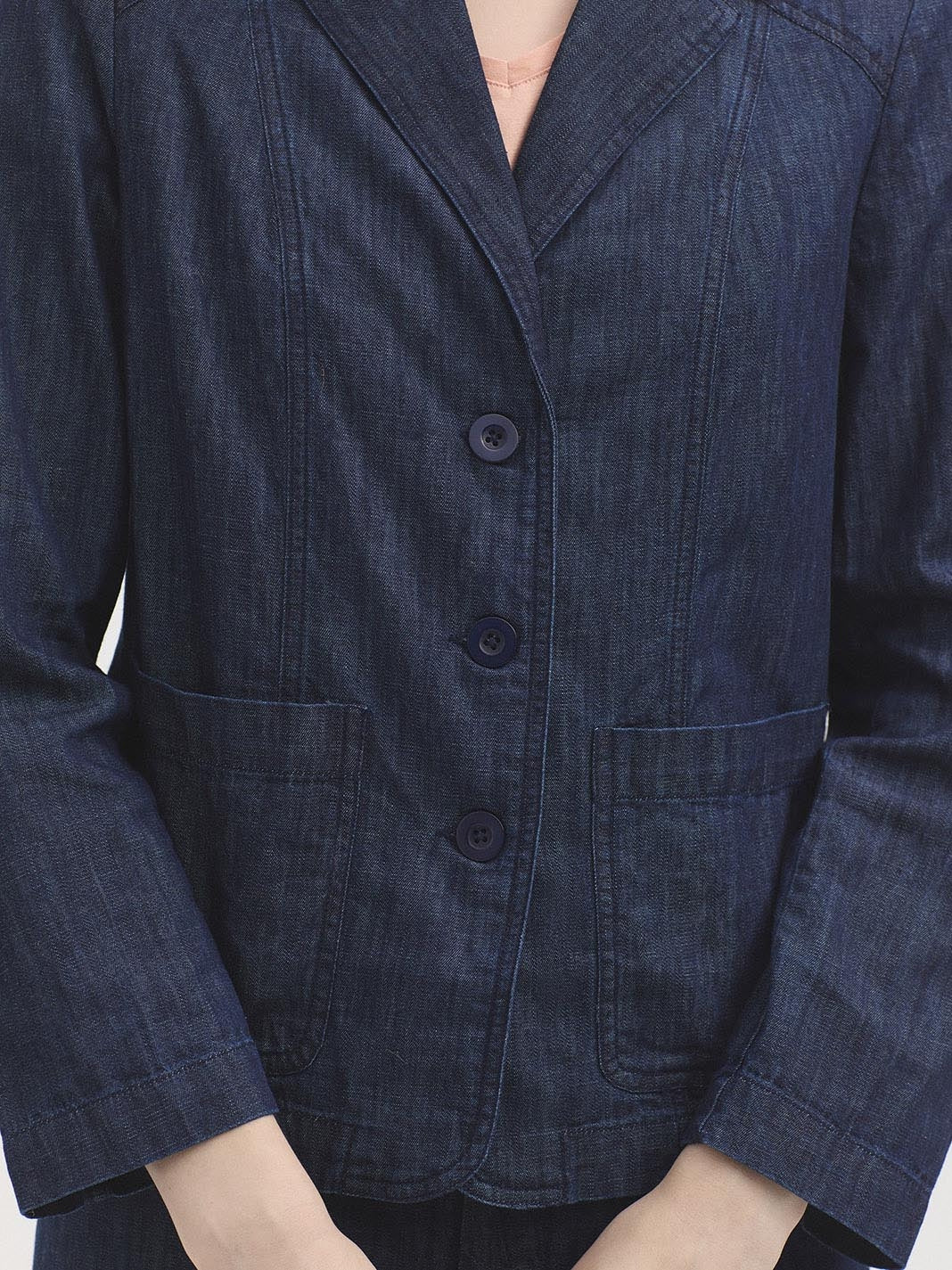 Denim jacket with lapels