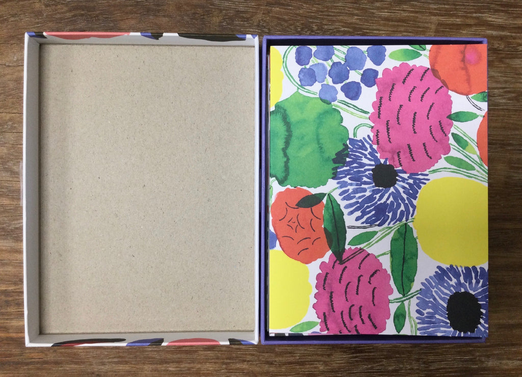 Marimekko - 16 different notecards and envelopes