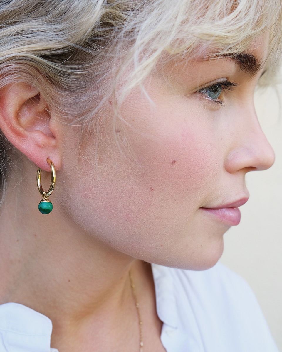 A&amp;C Oslo Earrings with Malachite Pendant- gold