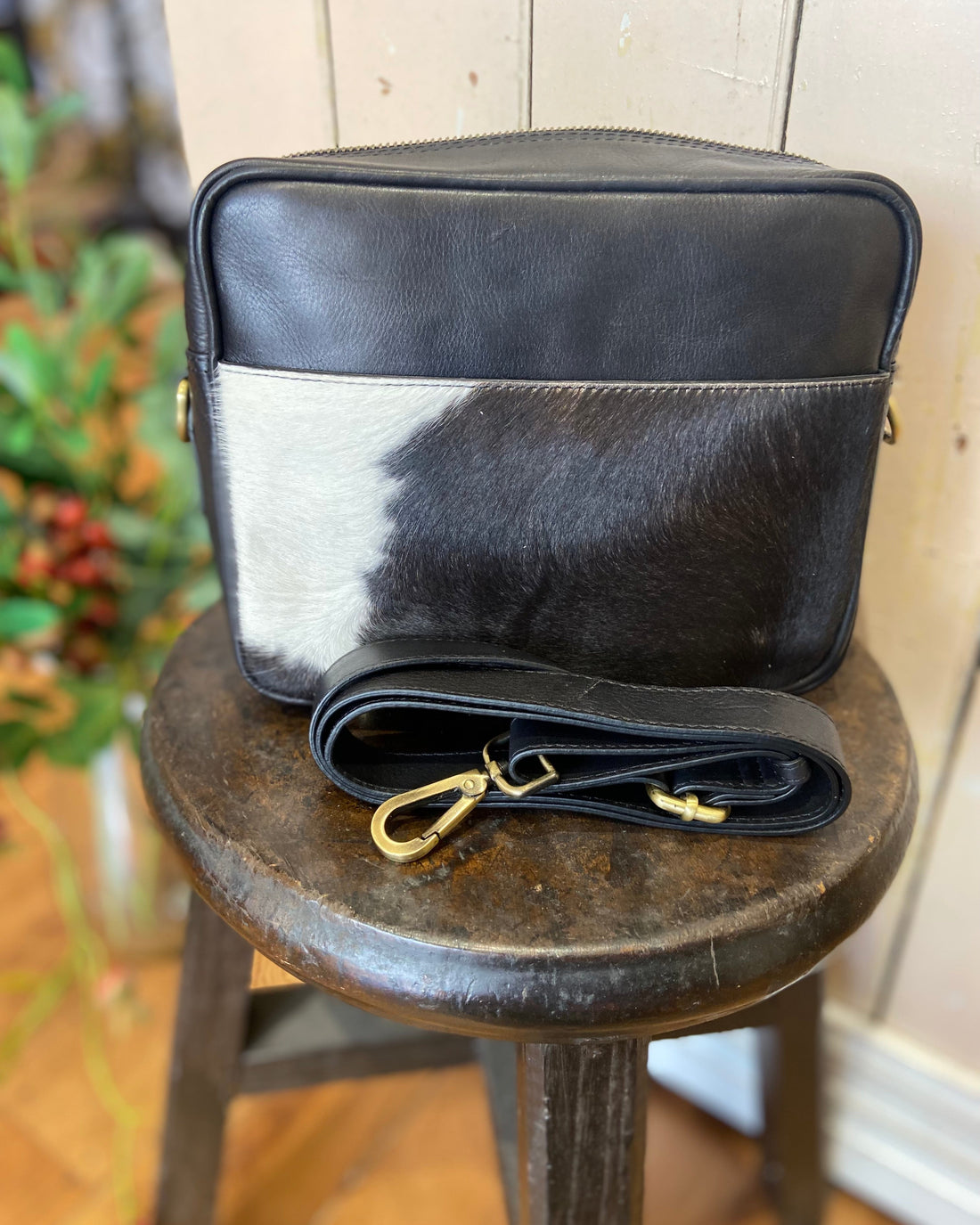 Cosgrove &amp; Co Cowgirl Black Genuine Leather Bag
