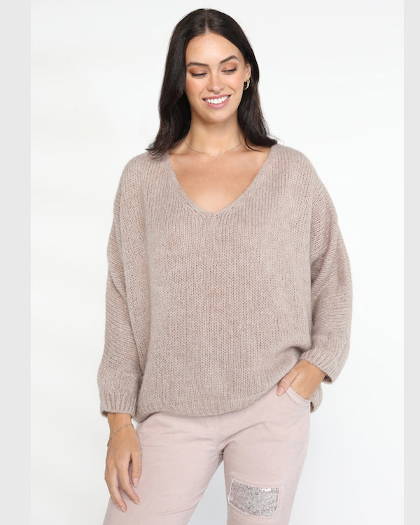 E.S. Giada Knit Oatmeal Brunette Model Front View