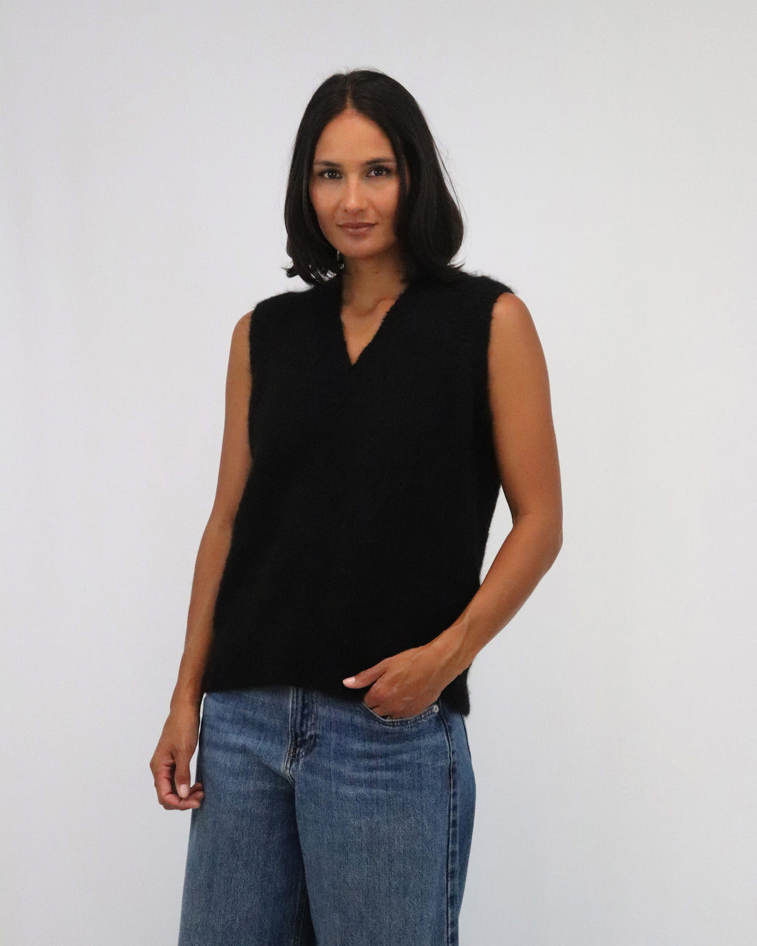 Tatāno Felix Vest- black
