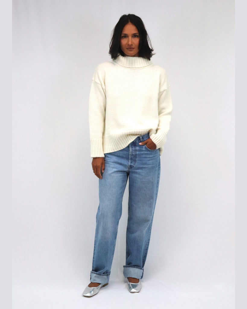 Tatāno Henri Roll Neck- Natural