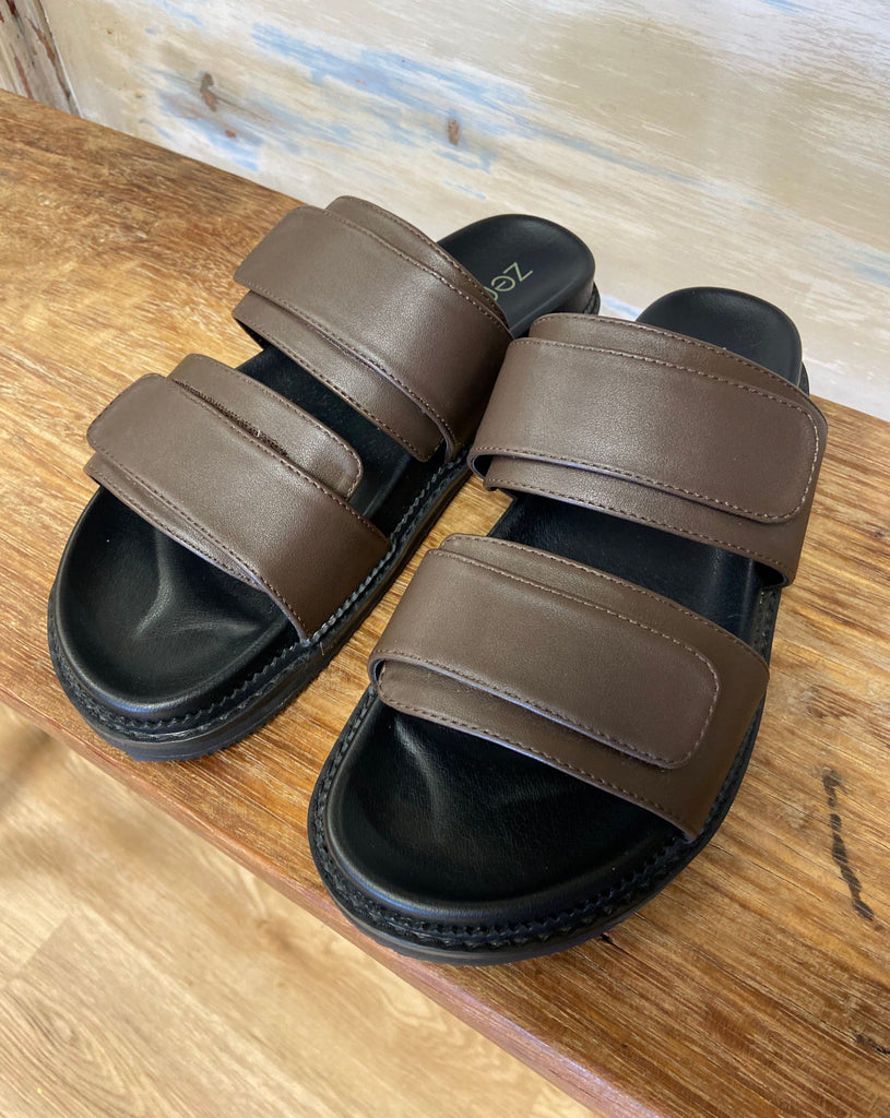 Zeroe Charm Flat Foot bed sandals - brown