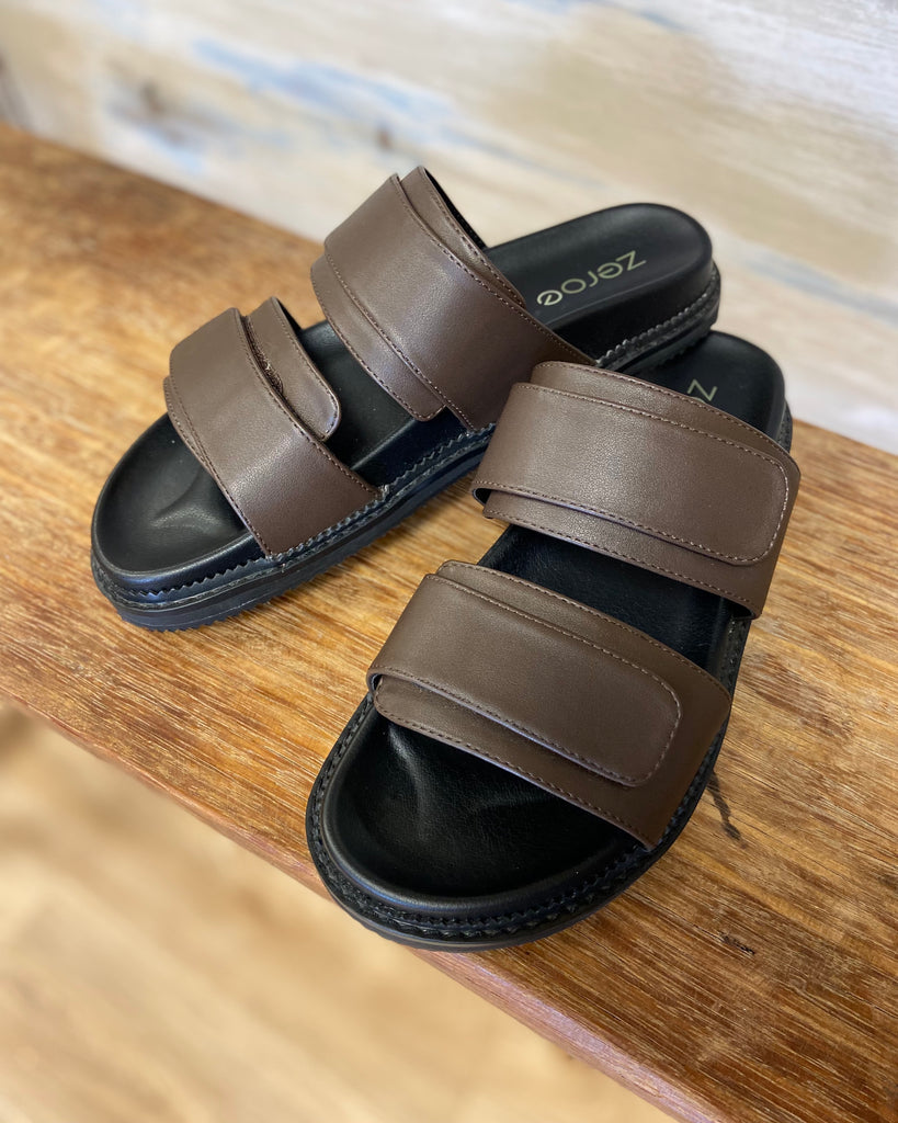 Zeroe Charm Flat Foot bed sandals - brown