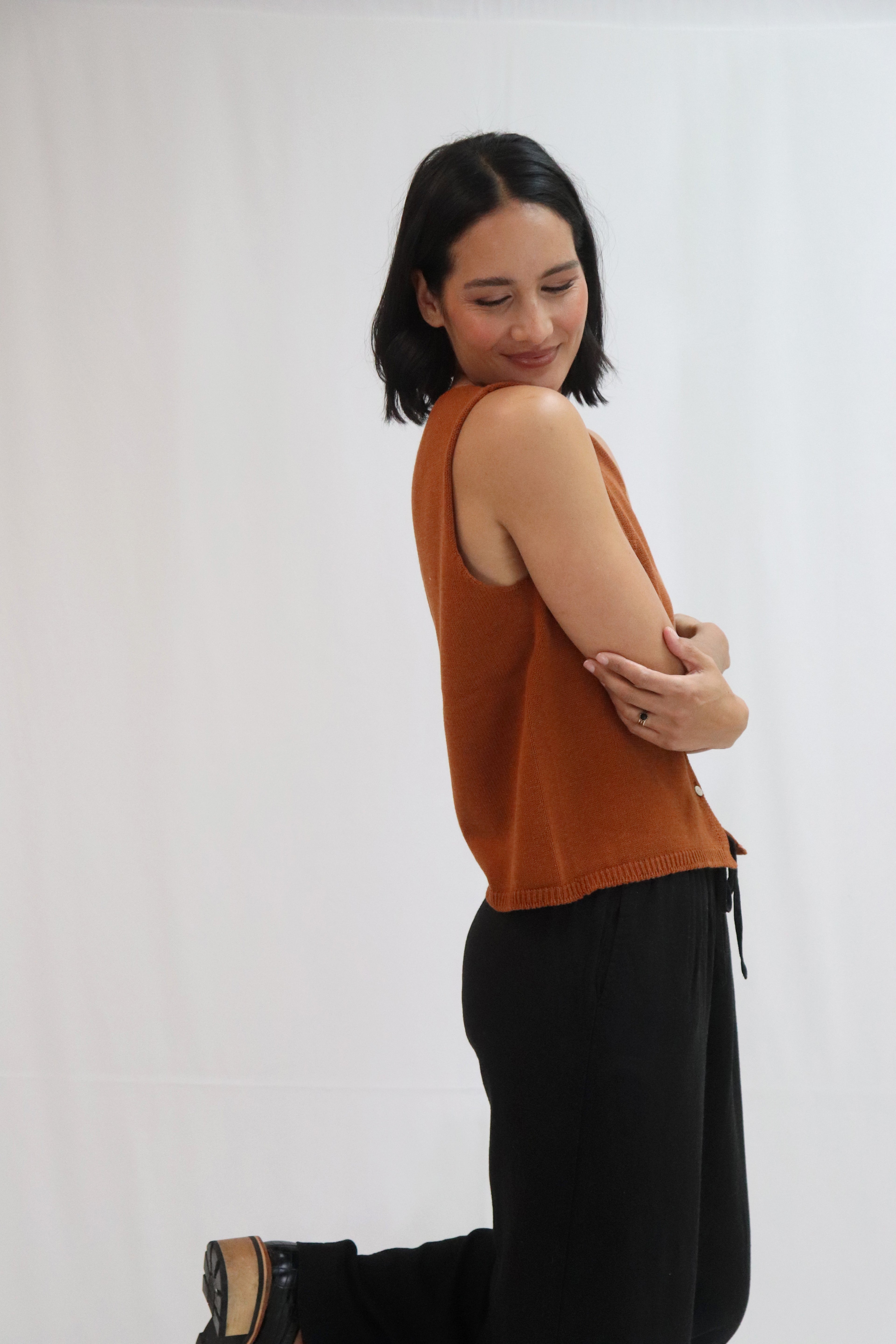 Tatano Hazel Vest - Rust