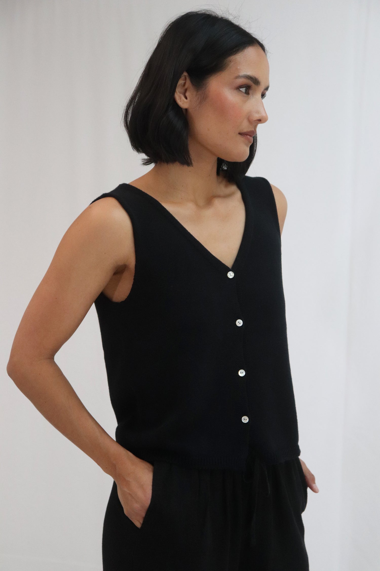 Tatano Hazel Vest - Black