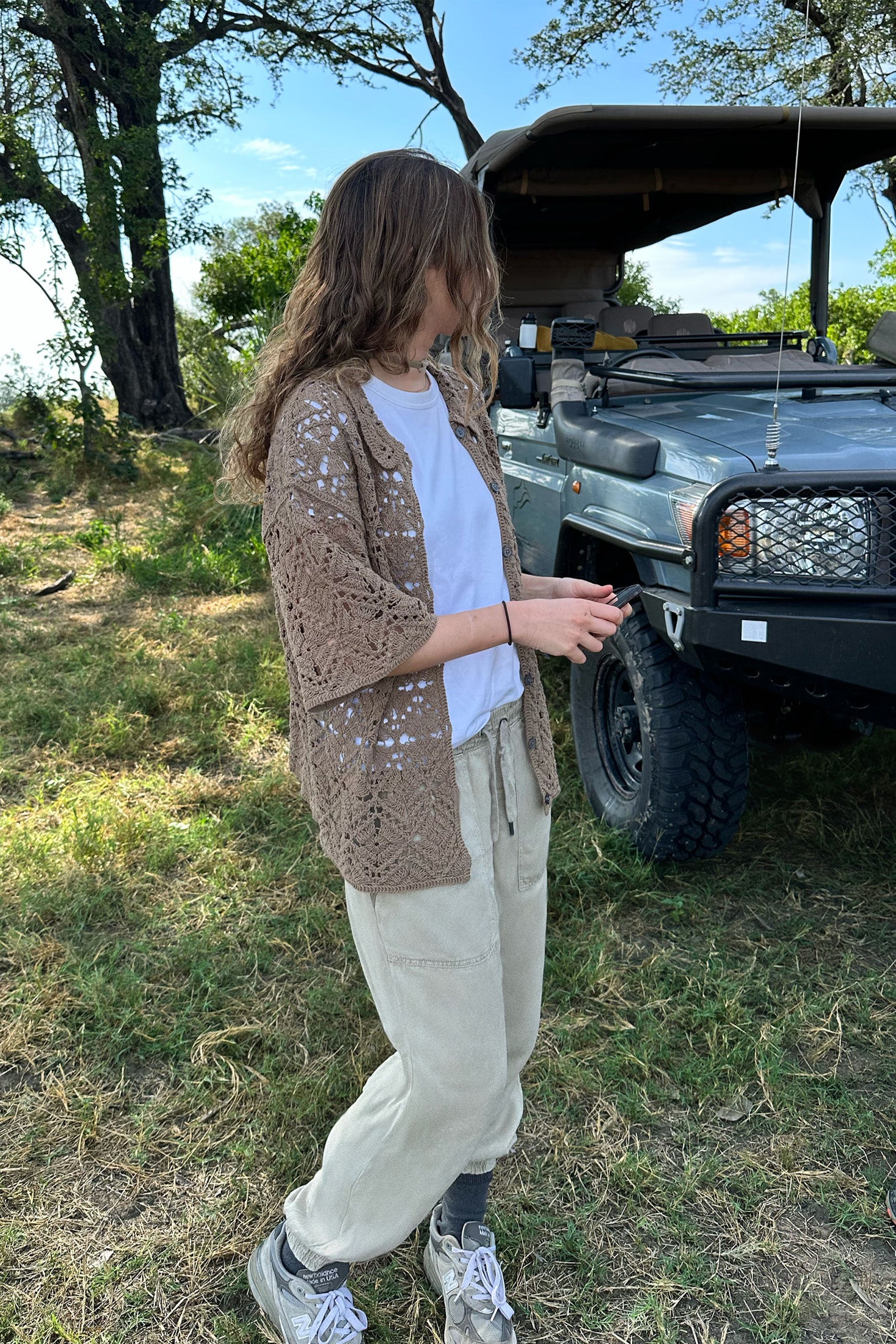 Indi and Cold Short Sleeve Crochet Shirt Topo