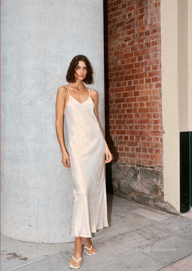 Rou Slip Gold Lustre