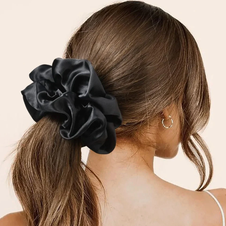 Queen of the foxes Scrunchie Extra Large - Animal
