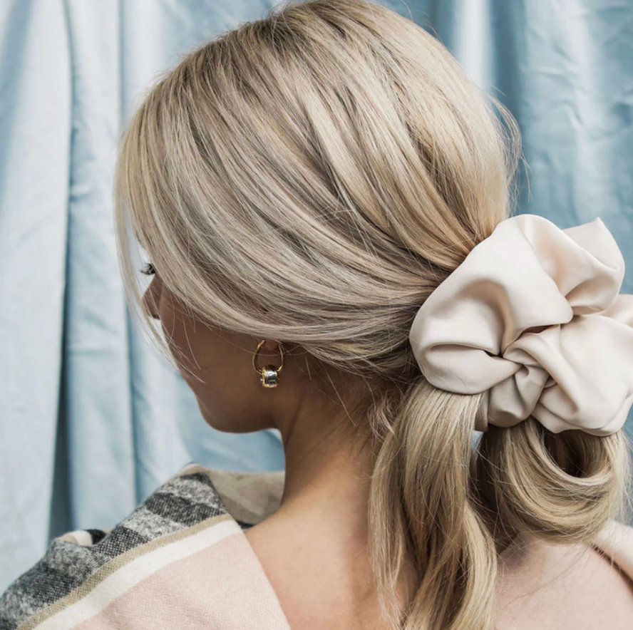 Queen of the foxes Scrunchie Extra Large - Beige