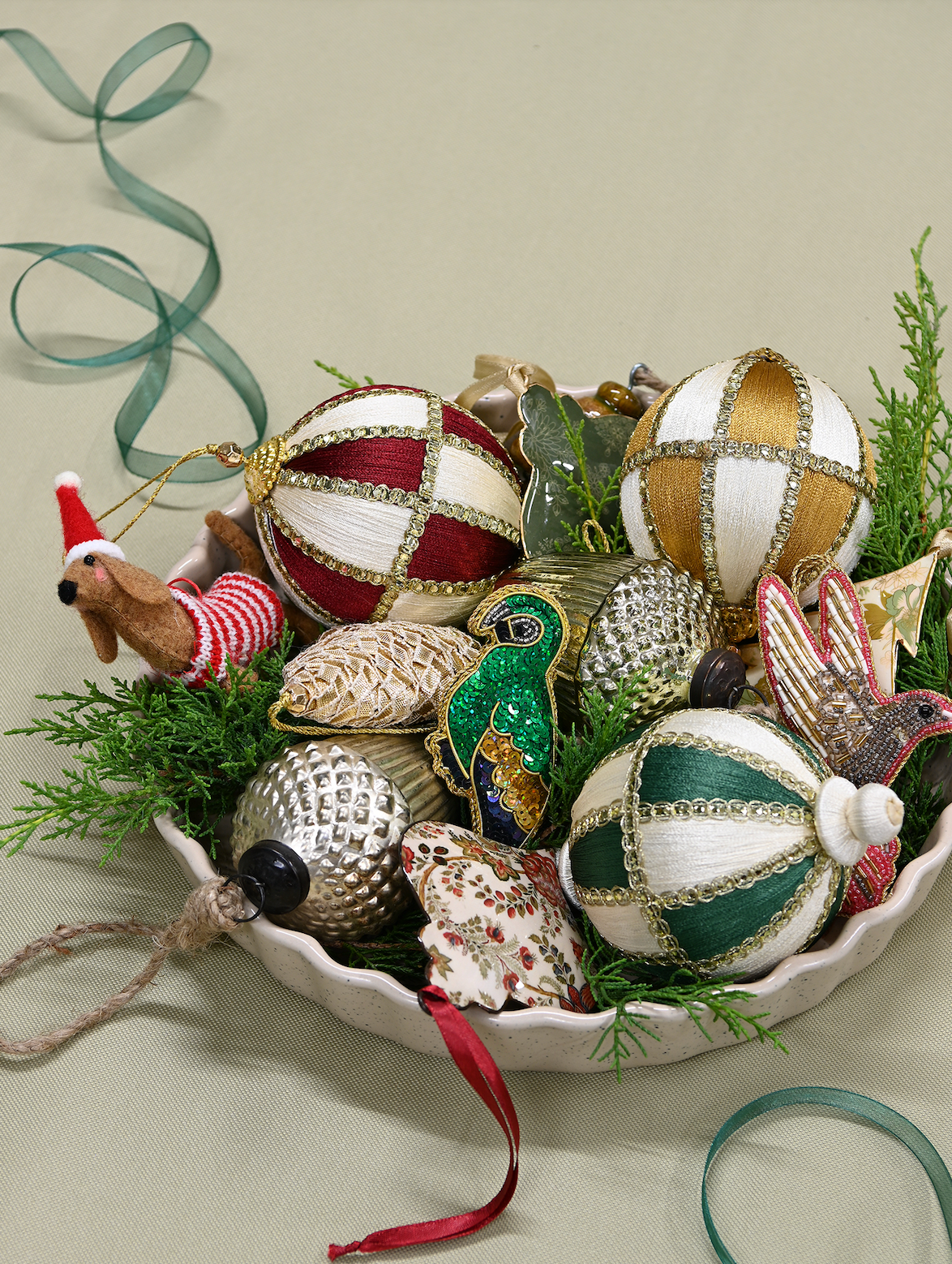 Majestic Hanging Ball