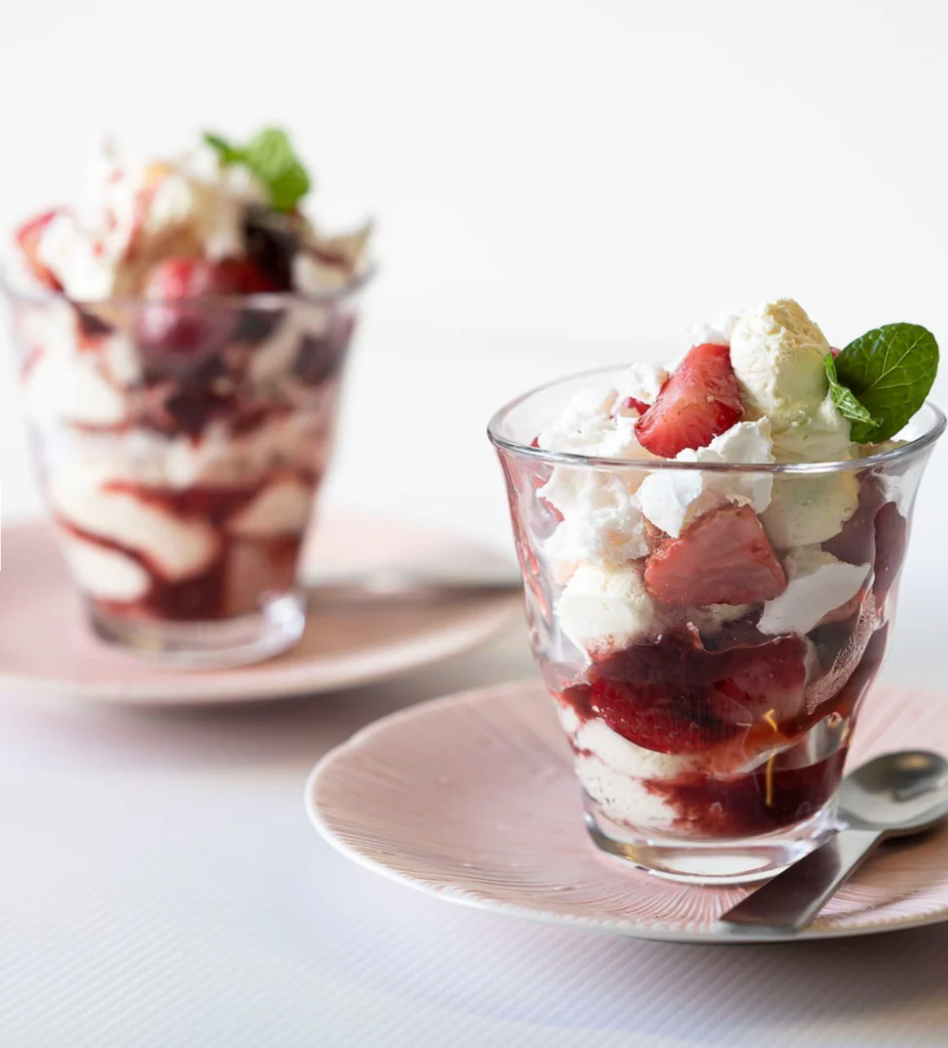 Orient Ginger Mini Pavlova 8 Pack