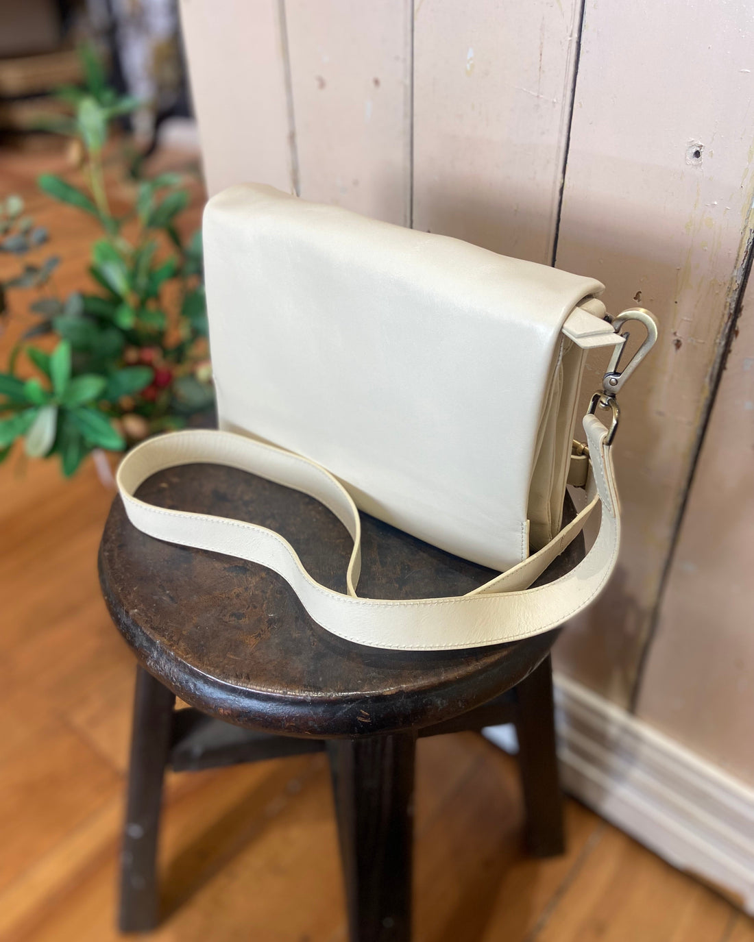 Cosgrove &amp; Co Caitlen Genuine Leather Bag Cream