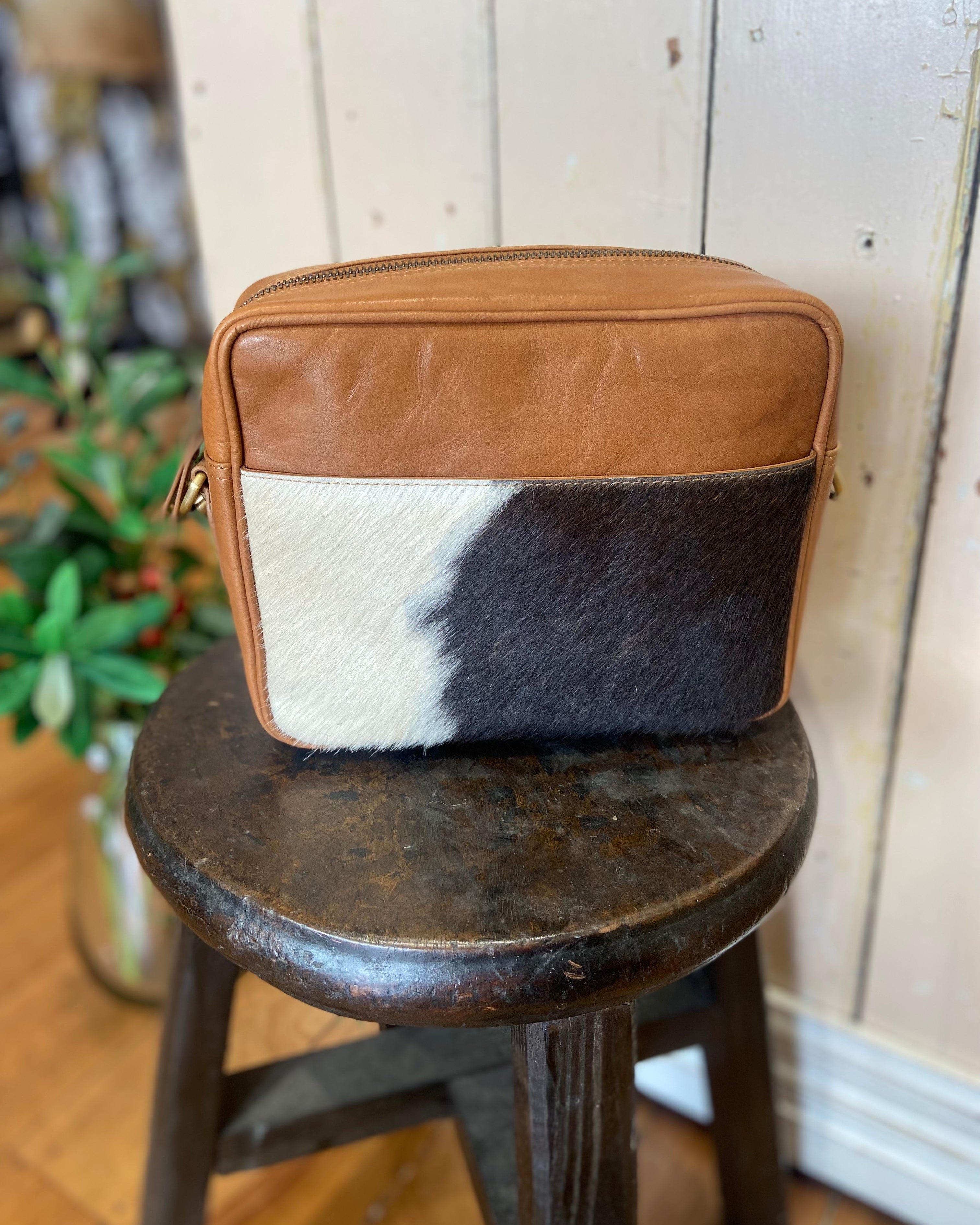 Cosgrove &amp; Co Cowgirl Tobacco Genuine Leather Bag