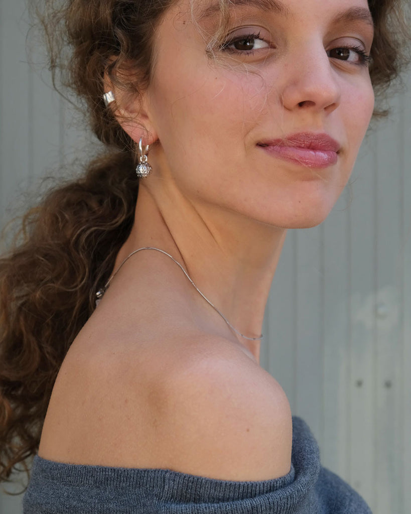 A&C Oslo Earrings with charm Values- Silver