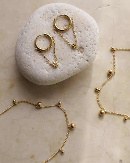 A&amp;C Oslo Short chain with Miniature Balls- gold