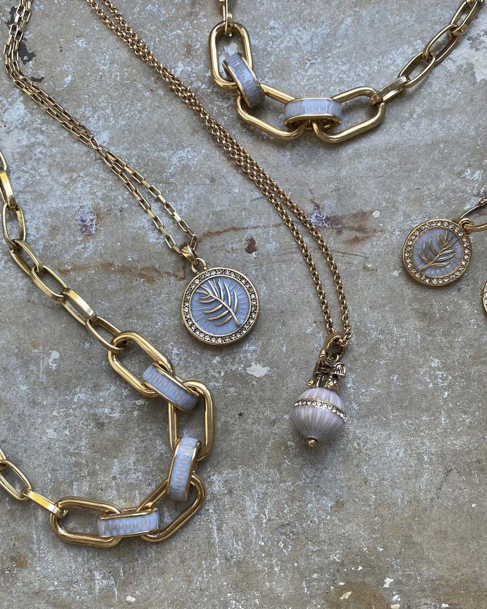 A&amp;C Oslo Jungle Fever Necklace- pale gray &amp; gold