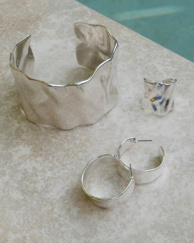 A&C Oslo Sculptured Creol Earring - silver